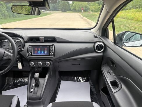Used 2025 Nissan Versa S w/ Trunk Package FWD image 29