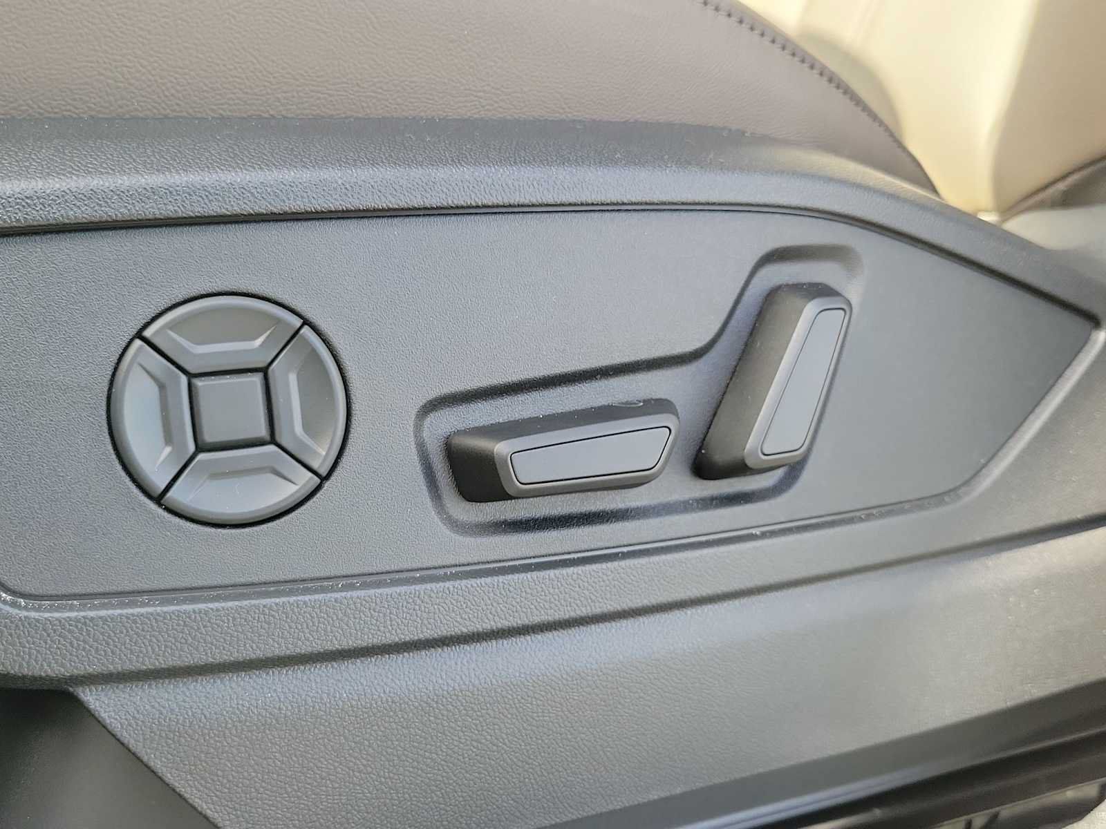 New 2026 Audi Q5 Premium Plus AWD/4WD image 16