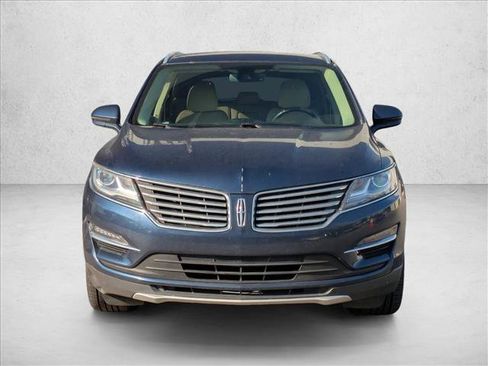 Used 2017 Lincoln MKC Reserve w/ Lincoln MKC Climate Package image 2