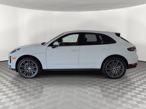 Used 2021 Porsche Macan S AWD/4WD image 2