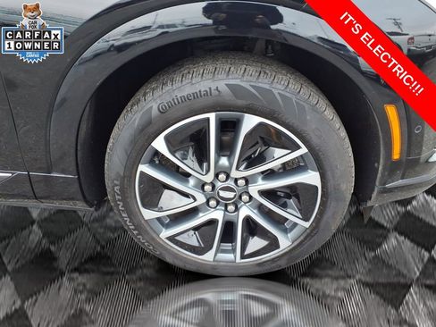 Used 2025 Cadillac Optiq Sport 1 image 7