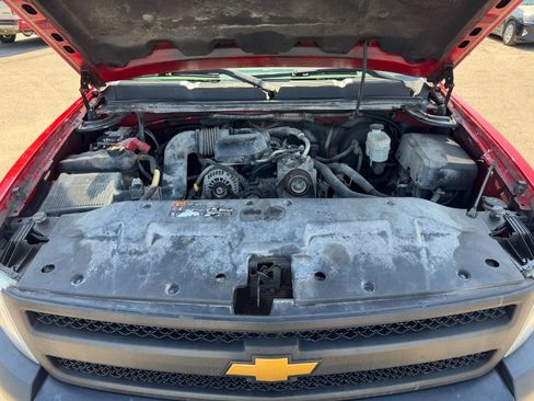 Used 2013 Chevrolet Silverado 1500 W/T RWD image 19