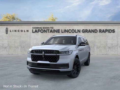 New 2026 Lincoln Navigator L Reserve w/ Jet Appearance Package AWD/4WD image 2