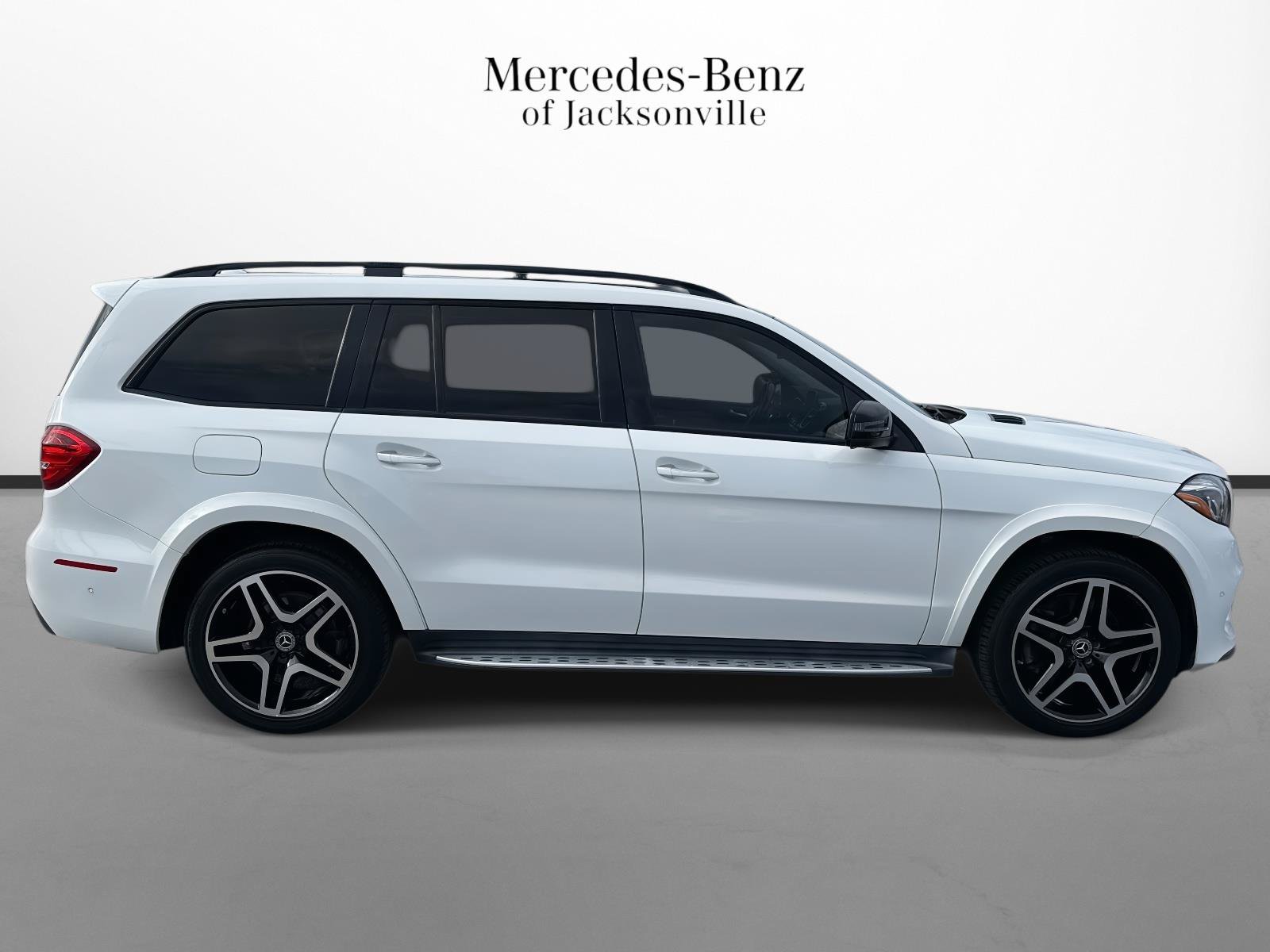 Used 2018 Mercedes-Benz GLS 550 4MATIC image 2