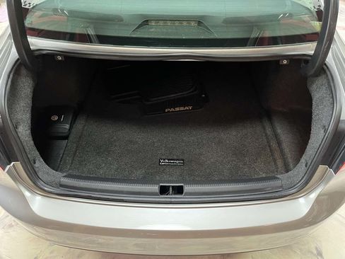 Used 2013 Volkswagen Passat 2.5 SE FWD image 30