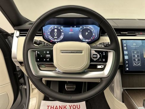 Used 2024 Land Rover Range Rover SE AWD/4WD image 18