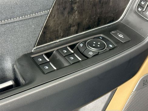 Used 2023 Ford F350 Lariat w/ Lariat Ultimate Package AWD/4WD image 28