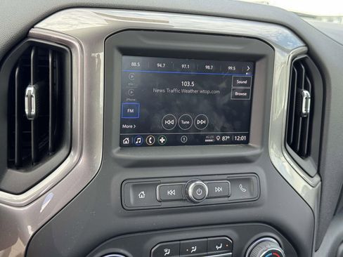 New 2025 Chevrolet Silverado 1500 W/T w/ Trailering Package image 9