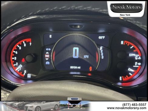 Used 2022 Dodge Durango SXT w/ Anodized Platinum Package AWD/4WD image 21