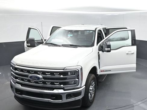 Used 2024 Ford F250 Lariat w/ Lariat Ultimate Package AWD/4WD image 56