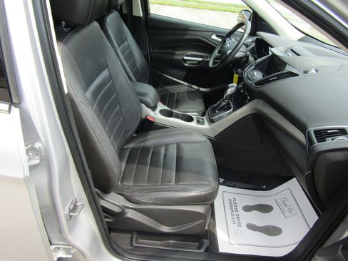 Used 2013 Ford Escape SEL FWD image 17