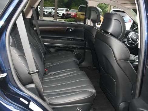 Used 2024 Genesis GV80 2.5T AWD/4WD image 19