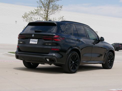 Used 2026 BMW X5 xDrive40i w/ M Sport Package AWD/4WD image 9
