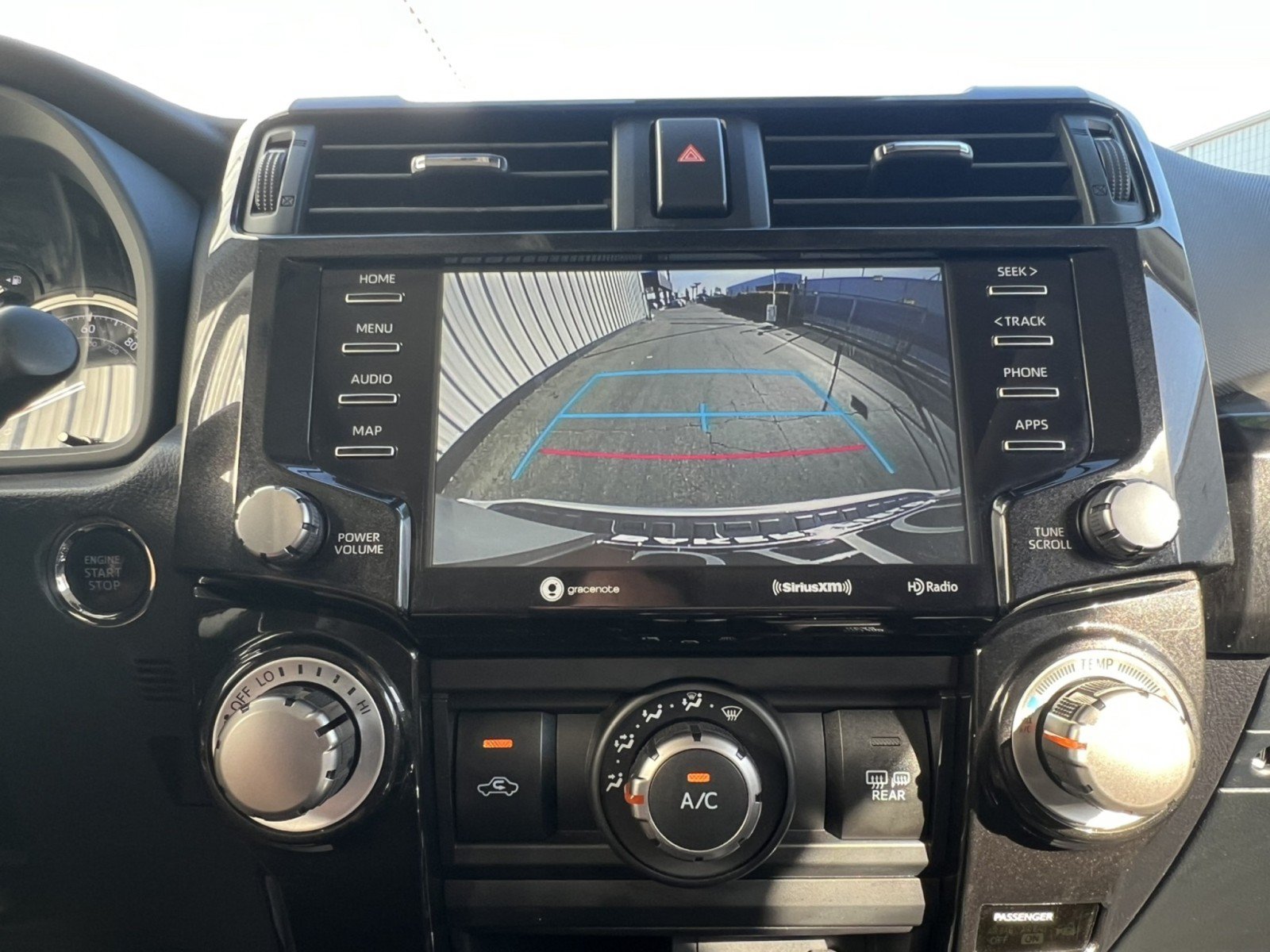 Used 2021 Toyota 4Runner TRD Off-Road Premium w/ Moonroof Package AWD/4WD image 33