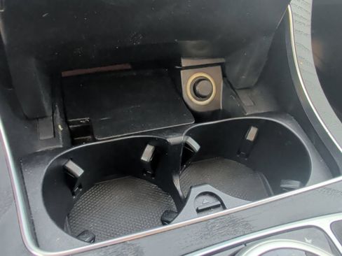 Used 2019 Mercedes-Benz GLC 300 image 36