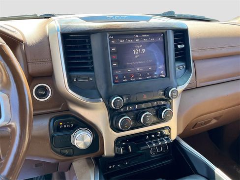 Used 2019 RAM 1500 Laramie image 14