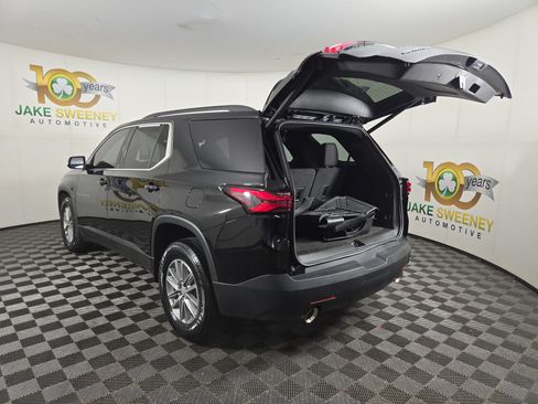 Certified 2023 Chevrolet Traverse LT FWD image 34
