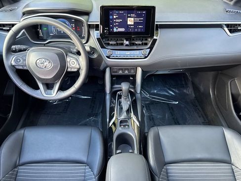 Used 2024 Toyota Corolla Cross AWD Hybrid w/ Convenience Package image 12