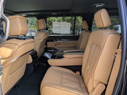 New 2026 Jeep Grand Wagoneer Summit AWD/4WD image 15