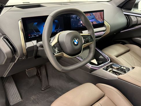 Certified 2025 BMW X3 xDrive30i w/ Premium Package AWD/4WD image 4