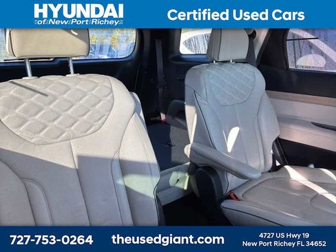 Certified 2022 Hyundai Palisade Limited image 9