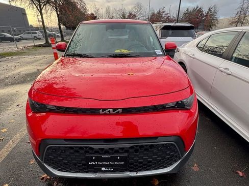 Certified 2023 Kia Soul LX w/ LX Technology Package image 2