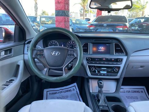 Used 2016 Hyundai Sonata SE image 24