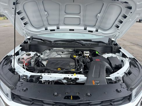 New 2026 Chevrolet Trax LS w/ LS Convenience Package FWD image 12