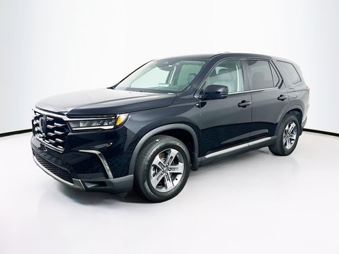 Used 2023 Honda Pilot EX-L image 3