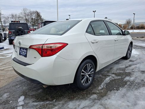 Used 2019 Toyota Corolla LE image 6