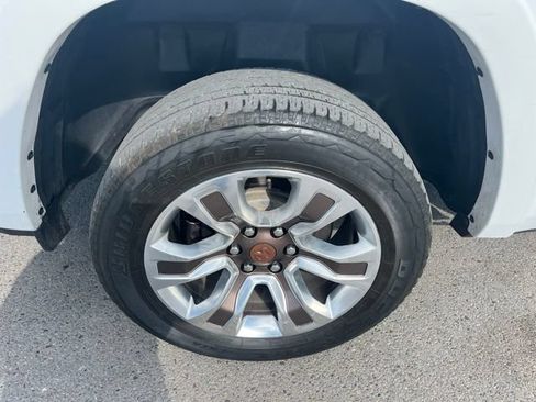 Used 2020 RAM 1500 Laramie w/ Sport Appearance Package AWD/4WD image 23