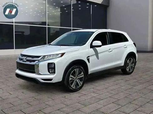 Used 2024 Mitsubishi Outlander Sport ES image 1