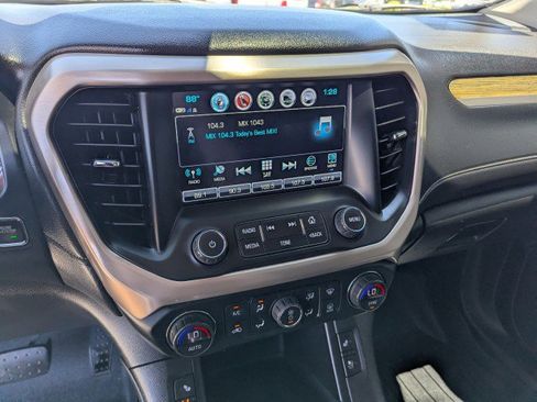 Used 2019 GMC Acadia Denali AWD/4WD image 17