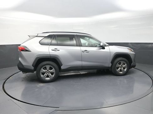 Used 2024 Toyota RAV4 XLE FWD image 9