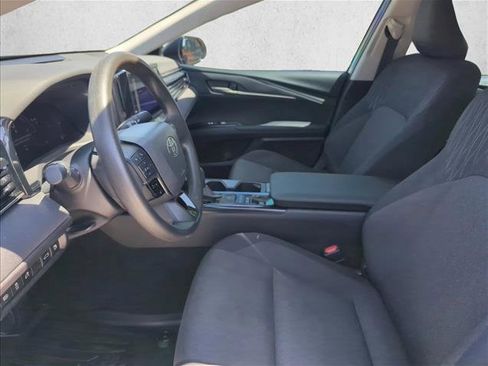 Used 2025 Toyota Camry LE FWD image 15