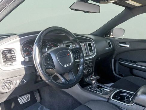 Used 2019 Dodge Charger GT image 25