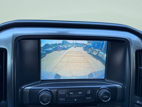 Used 2018 Chevrolet Silverado 1500 LTZ Z71 w/ LTZ Plus Package AWD/4WD image 18