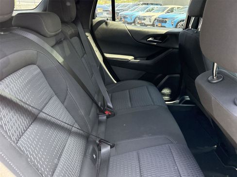 Used 2026 Chevrolet Equinox LT FWD image 24