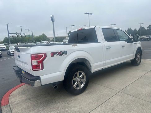 Used 2018 Ford F150 XLT w/ Equipment Group 302A Luxury AWD/4WD image 4