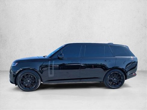 Certified 2024 Land Rover Range Rover Long Wheelbase SE AWD/4WD image 9