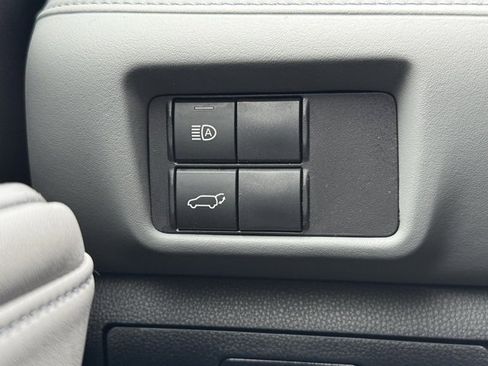 Certified 2022 Toyota Highlander XLE image 36