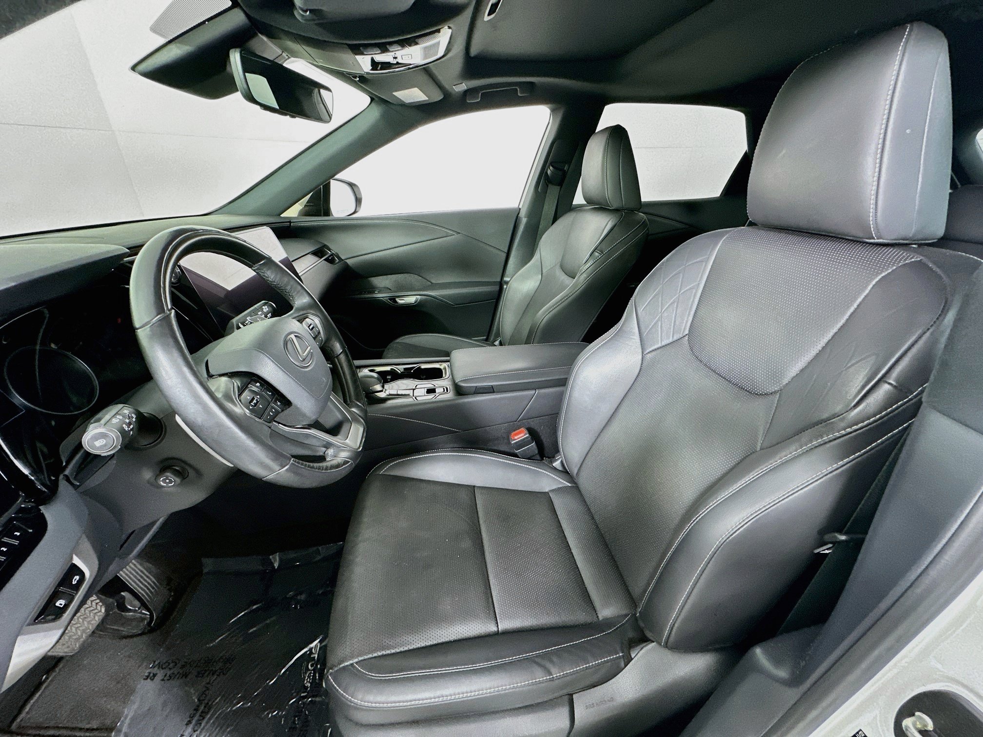 Used 2023 Lexus RX 350 Premium Plus w/ Cold Area Package FWD image 20