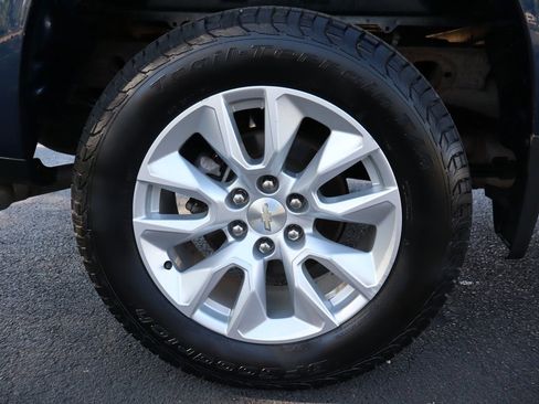 Used 2019 Chevrolet Silverado 1500 Custom w/ Custom Value Package image 42