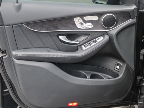 Certified 2022 Mercedes-Benz GLC 300 4MATIC image 19