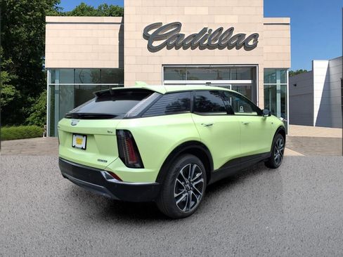 New 2027 Cadillac Optiq Sport w/ LPO, Floor Liner Package AWD/4WD image 5