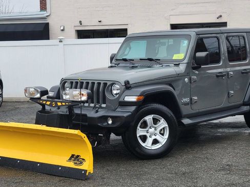 Used 2018 Jeep Wrangler Unlimited Sport S image 2