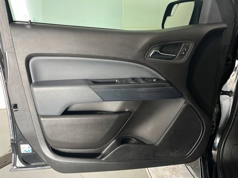 Used 2019 Chevrolet Colorado Z71 AWD/4WD image 26