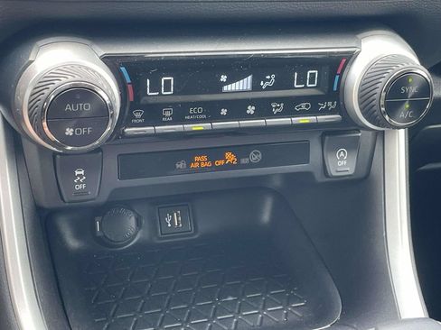 Used 2024 Toyota RAV4 XLE FWD image 18