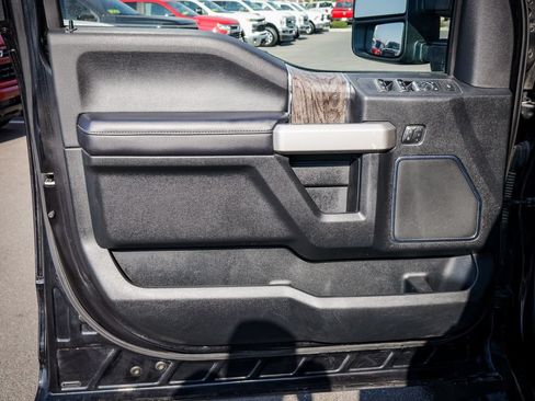 Used 2019 Ford F450 Lariat w/ Lariat Ultimate Package AWD/4WD image 15
