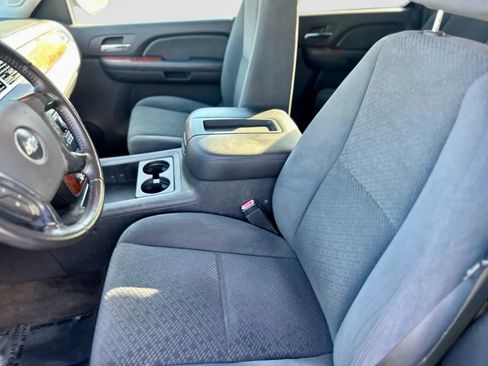 Used 2008 Chevrolet Avalanche LT image 13